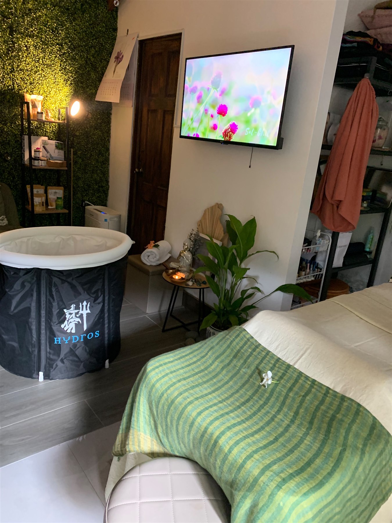 Vitalara treatment room prepared with a therapy table and foot soak